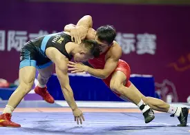 九游体育-摔跤淘汰赛掀起高潮，嵩山雷豹队大胜漓江雄狮队，战至最后一刻——全面提速抢占先机